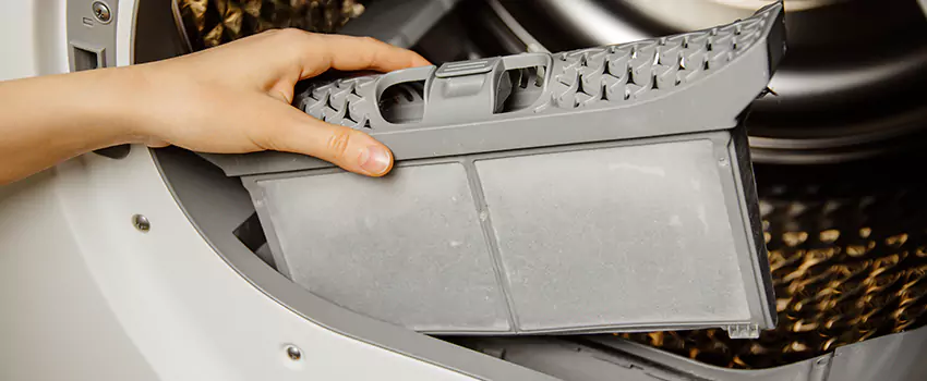Signs Of A Clogged Dryer Lint Trap in Burbank, Illinois